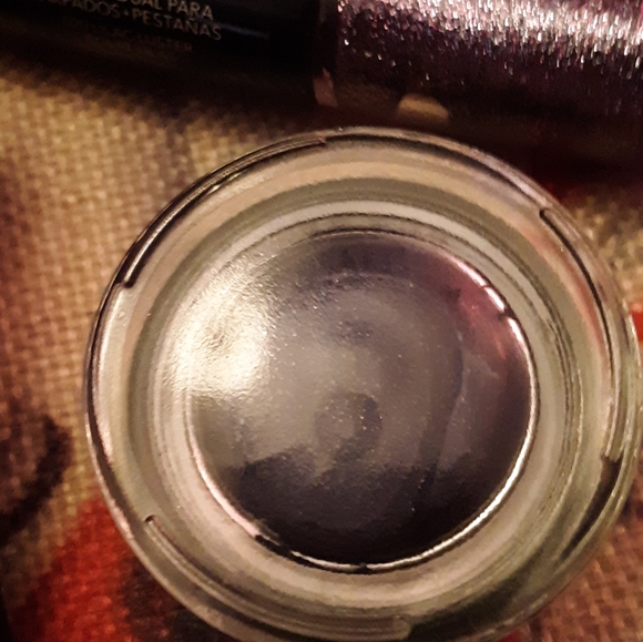 Pretty Purples makeup bundle! - Picture 5 of 8